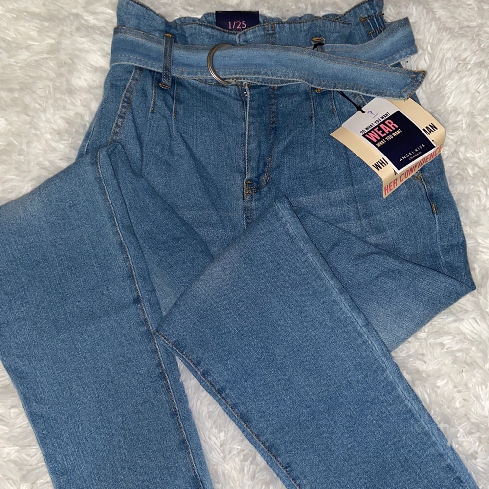 Francesca’s Angel Kiss Paperbag denim